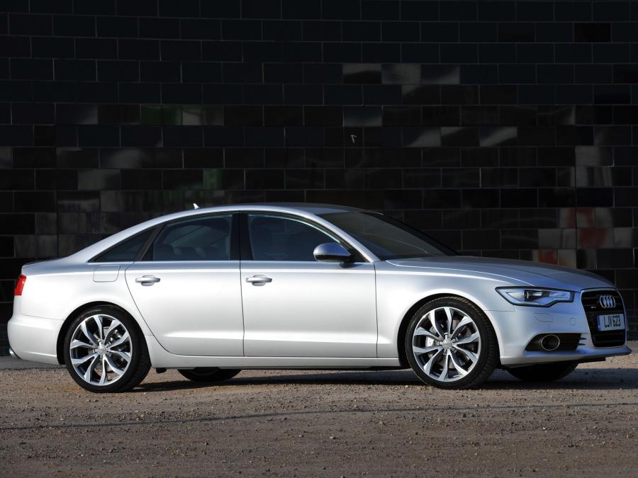  Audi A6 3.0T Quattro Sedan (4G, C7) 2011 года  (UK) (фото 2 из 11)
